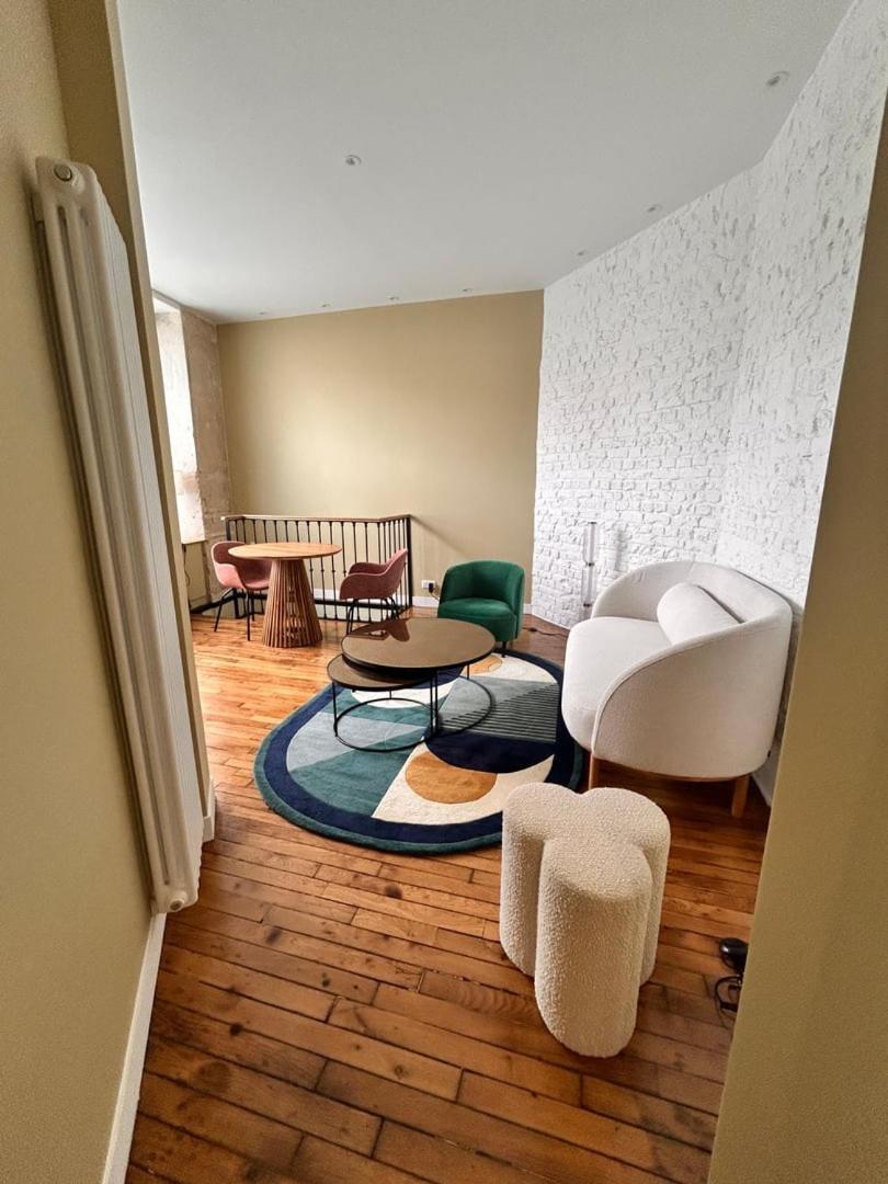 Appartement Parisian In The Latin Quarter's Heart *